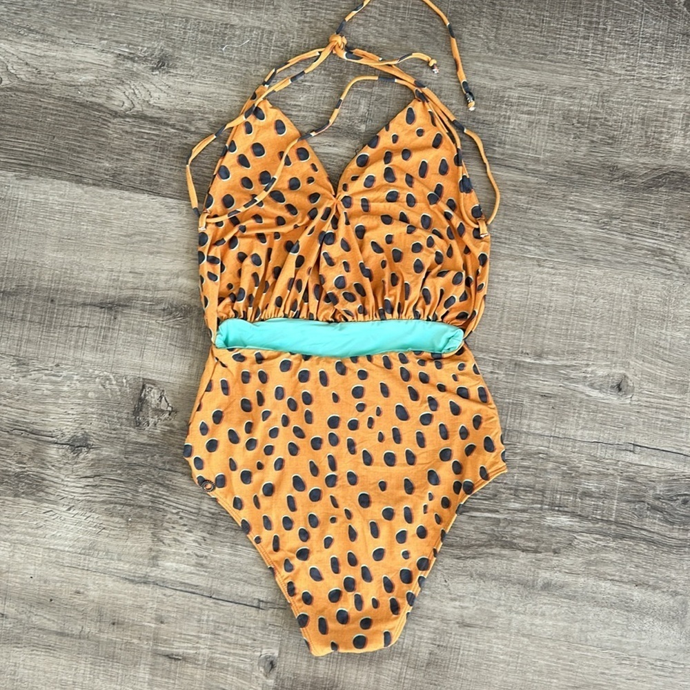 Karla Vivian Leopard-Print One-Piece Swimsuit size S - Picture 2 of 3